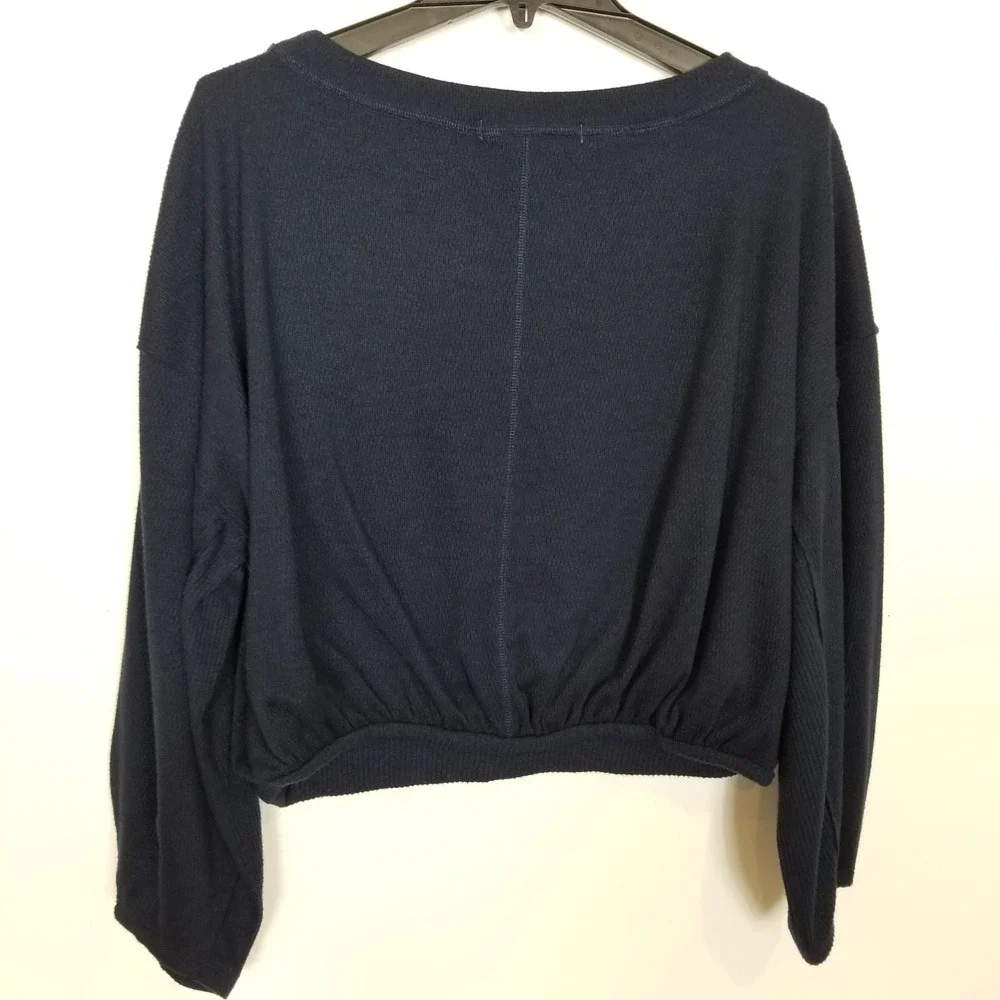 Free People Cuddle Bubble Long Sleeve Slouchy Fit Top‎ Sweater Sz M Navy